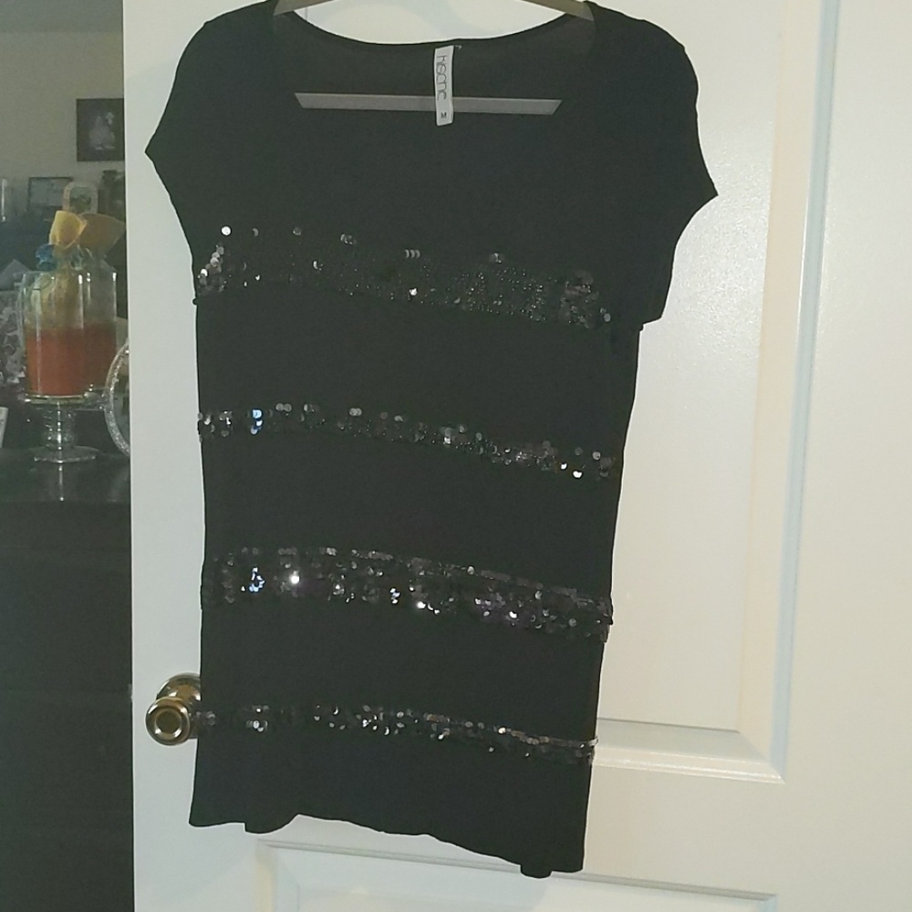 Kishe design sequin top